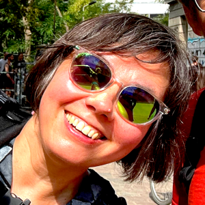 Ilka in Berlin Gesicht mit Sonnenbrille